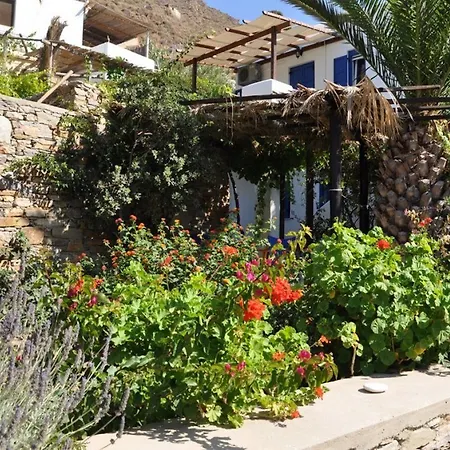 Hotel Levrossos Beach Apartments 2*