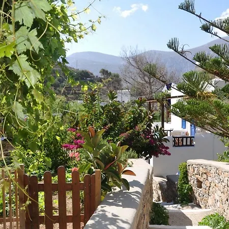 Hotel Levrossos Beach Apartments