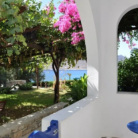 Levrossos Beach Apartments Hotel